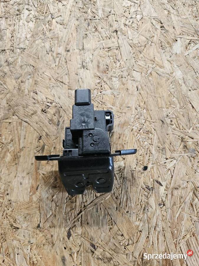 Zamek klapy bagażnika Kia stonic oe 4 81230h8400 Pozostałe Warszawa