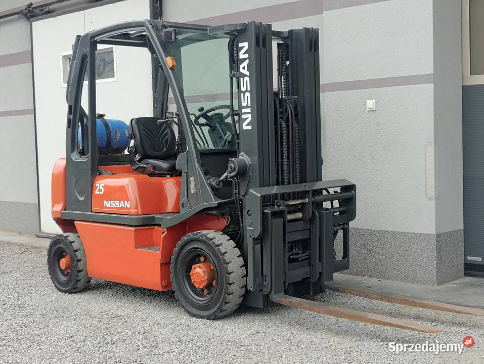 Wózek Nissan FG20 2T Lpg Triplex 44m Pozycjoner Nissan Sandomierz