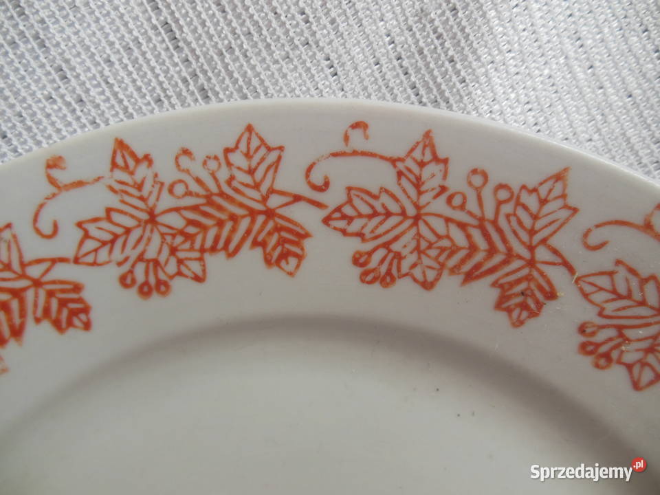 Talerzyk deserowy w liscie winogron PRL