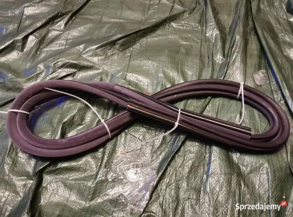 Uszczelka drzwi prawy przód BMW E34 sedan kombi Żory
