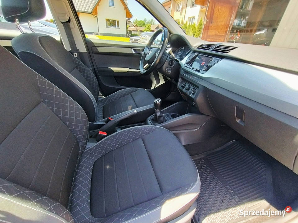 koda Fabia LiftAndroid AutoKameraKrajowa III wielofunkcyjna kierownica Harklowa