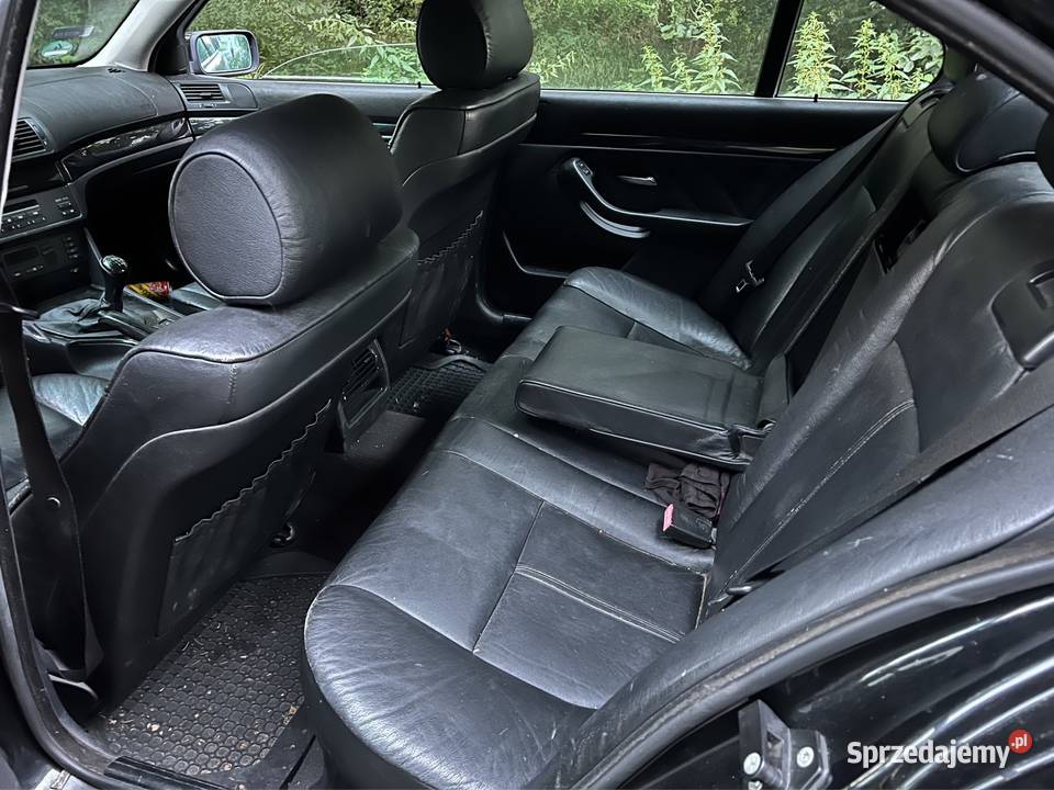 BMW e39 523i uszkodzone