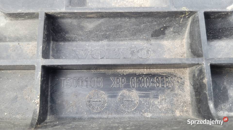 VOLVO XC40 KIEROWNICA POWIETRZA ŻALUZJA ROLETA osobowe Pozostałe Ruda Śląska