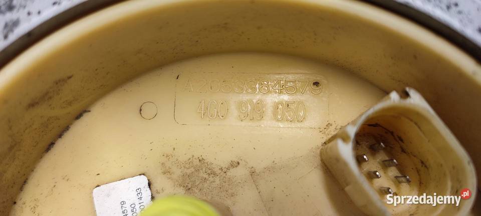 AUDI A6 C7 ZBIORNIK PALIWA POMPA 4G0201021BS osobowe Zbiorniki