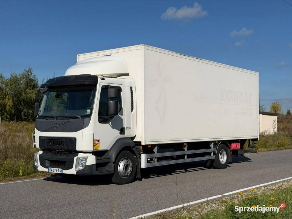 Volvo FL 250 KLIMA PODUSZKA WINDA KLAPA PRZEBIEG diesel sprzedam