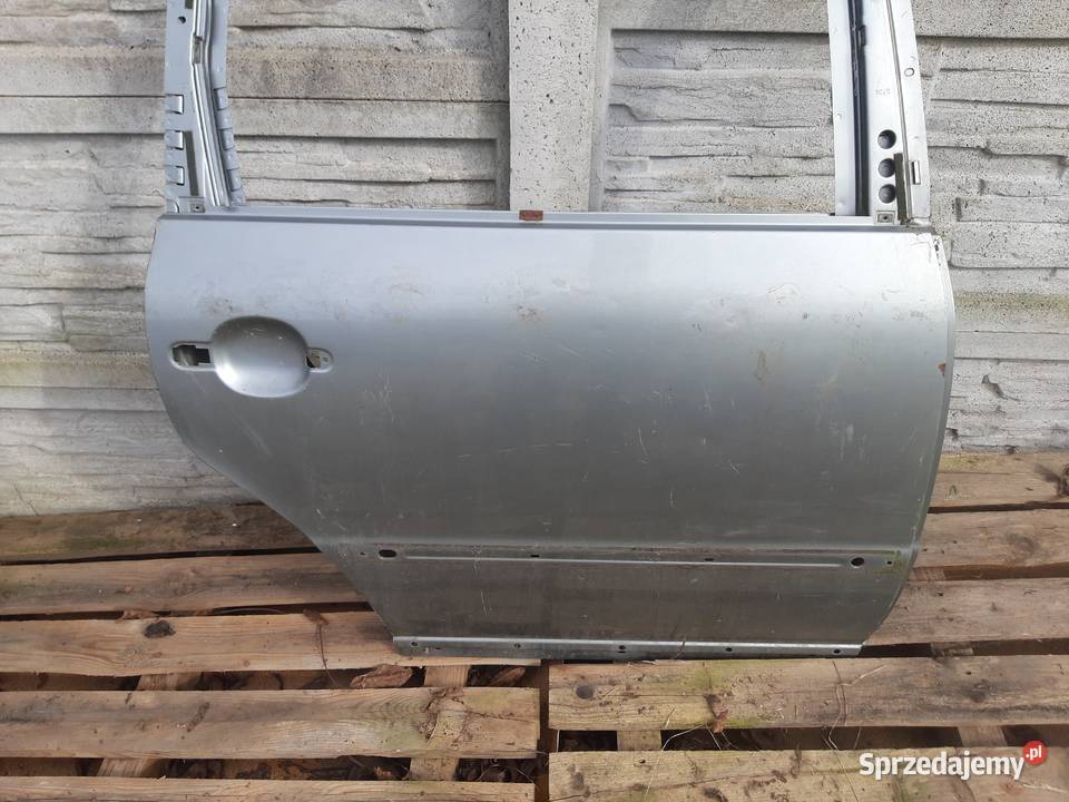 VW Passat B5 drzwi prawe tylne prawy tył Ksawerów