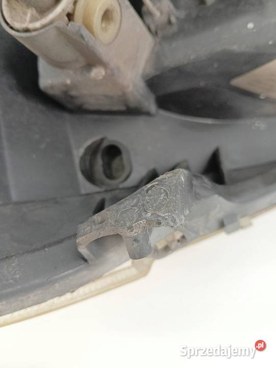 LAMPA PRZÓD PRAWA PRZÓD 89006309 Toyota Corolla sprzedam