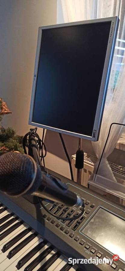 Monitory LCD zespołu kpl Krosno sprzedam