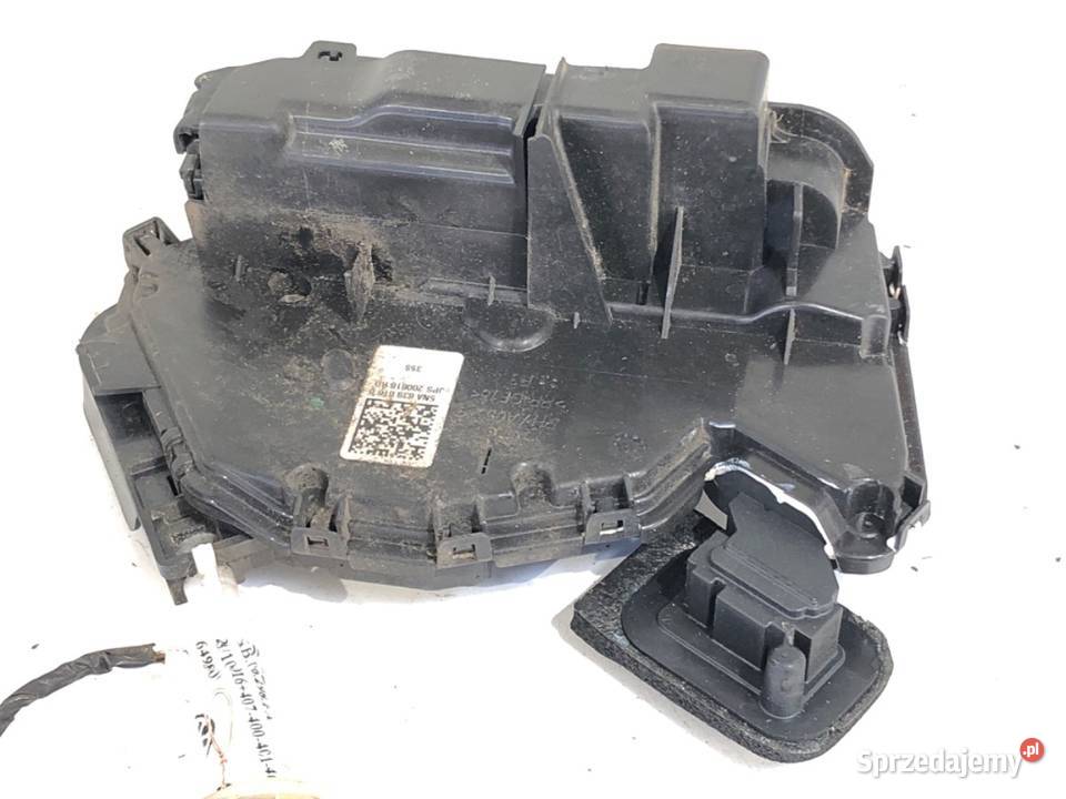 ZAMEK DRZWI PRAWY TYŁ VW PASSAT B8 Kombi osobowe Zamki, wkładki i kluczyki