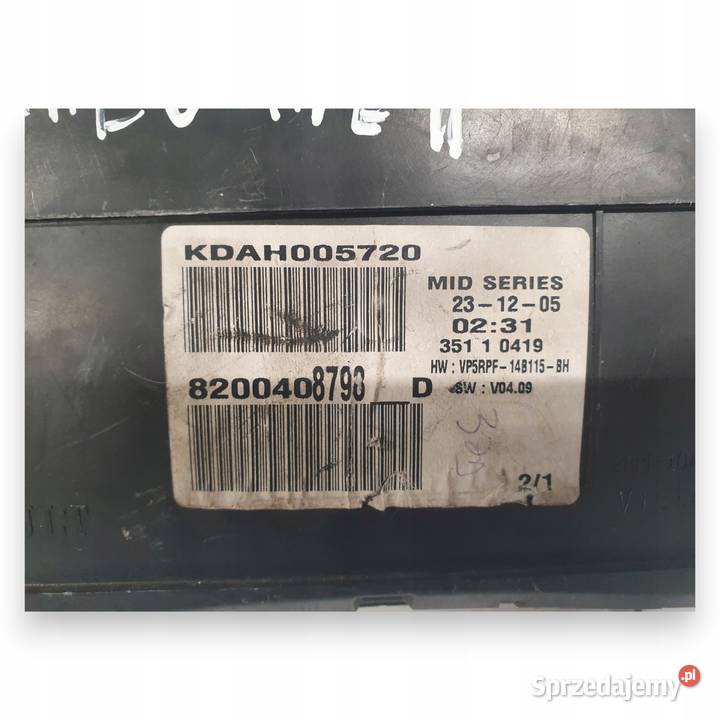 LICZNIK ZEGARY 8200408798D Renault Megane II 19 osobowe Liczniki i zegary Chełm