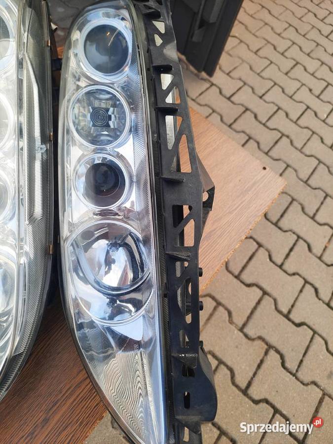Mazda 6 Reflektory przednie komplet