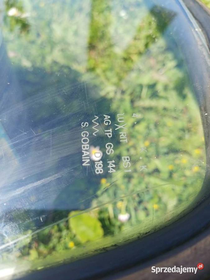 Szyba przednia s Gobain chyba do FIAT 128 sport osobowe Kraków sprzedam
