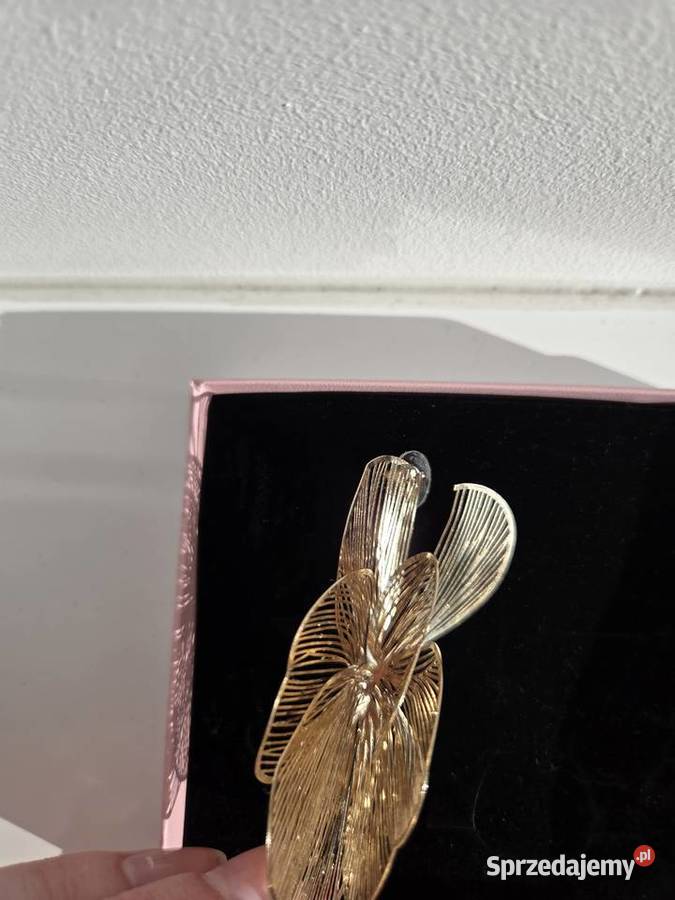 Kolczyki wiszące kwiaty w kolorze złotym Liszki