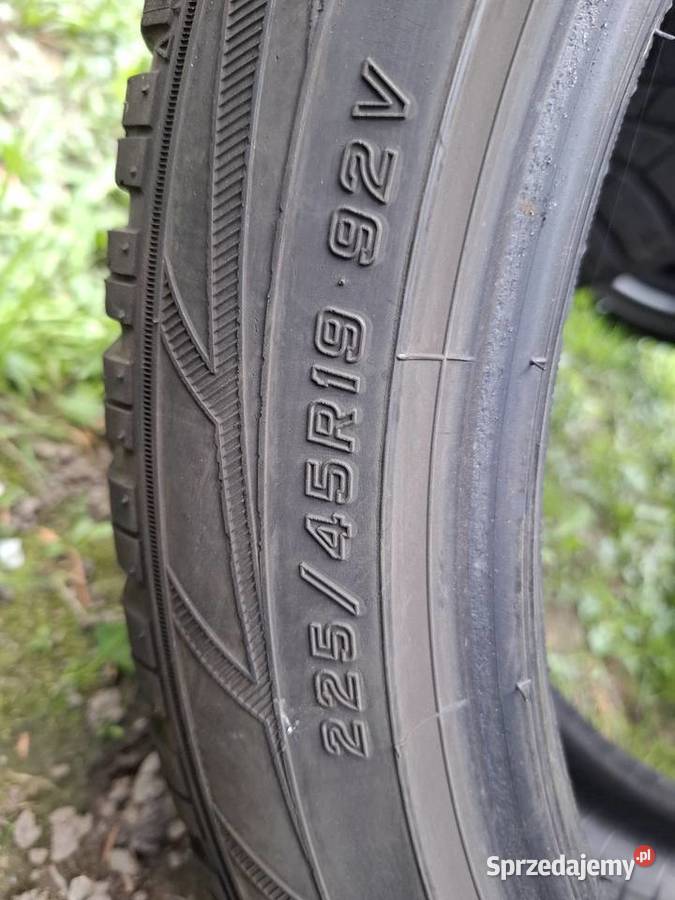 2254519 92W Opony letnie PREMIUM Bridgestone 225 Opatów sprzedam