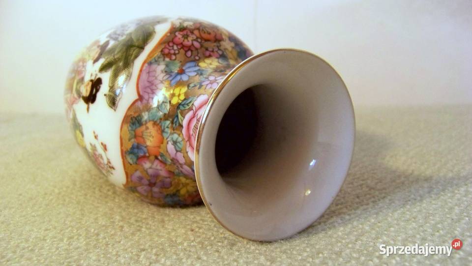 Chiński wazon porcelanowy