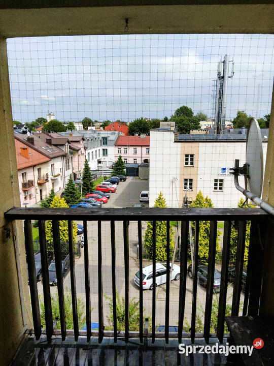 Założenie siatki na balkon przeciw ptakom Warszawa