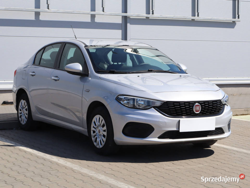 Fiat Tipo 14 16V benzyna
