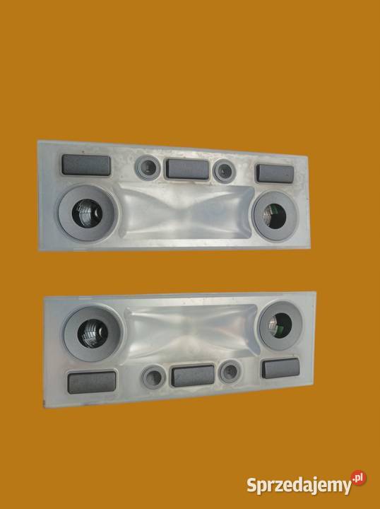 LAMPKA PODSUFITKI KOMPLET 8379700 8379699 Bmw Rok produkcji 2002 sprzedam
