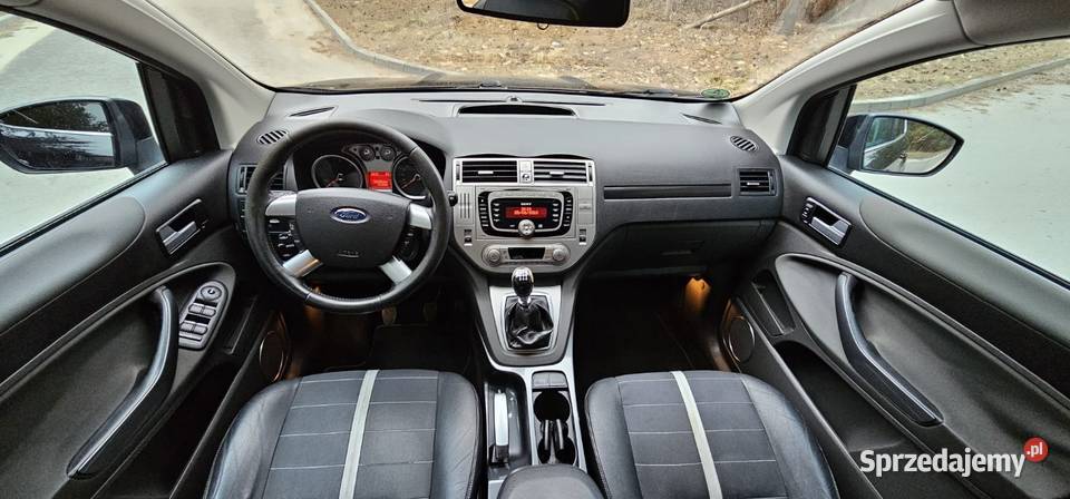 świeżo sprowadzony Ford Kuga z 2010 roku ASR (kontrola trakcji)