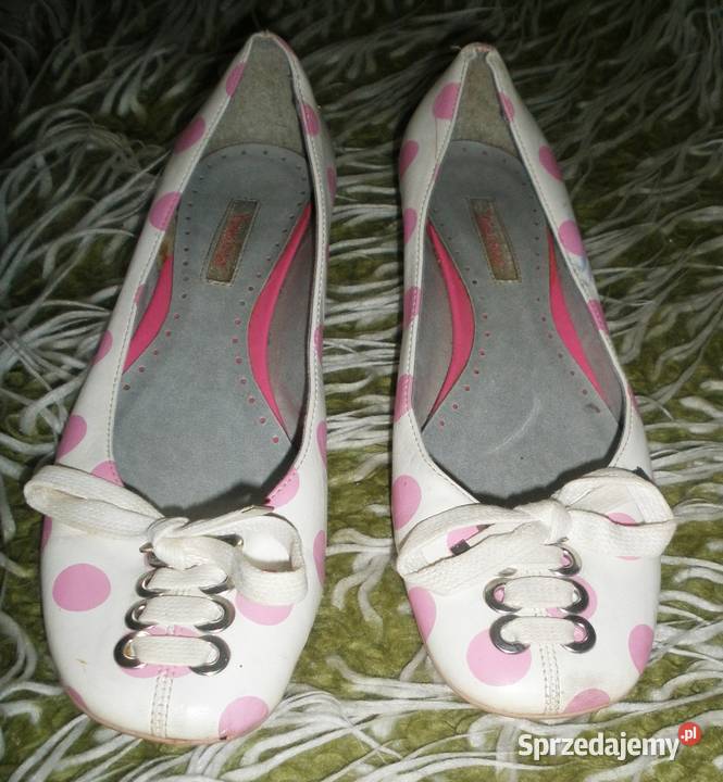 Buty damskie szpilki na małym obcasie białe w Kraków sprzedam