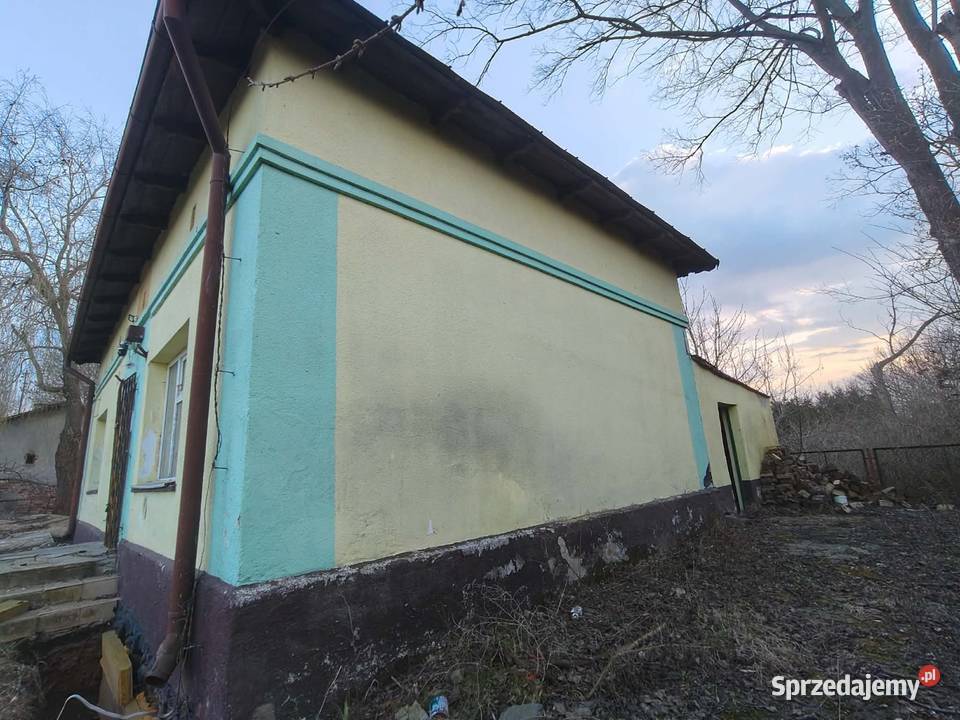 Sprzedam działkę z budynkiem