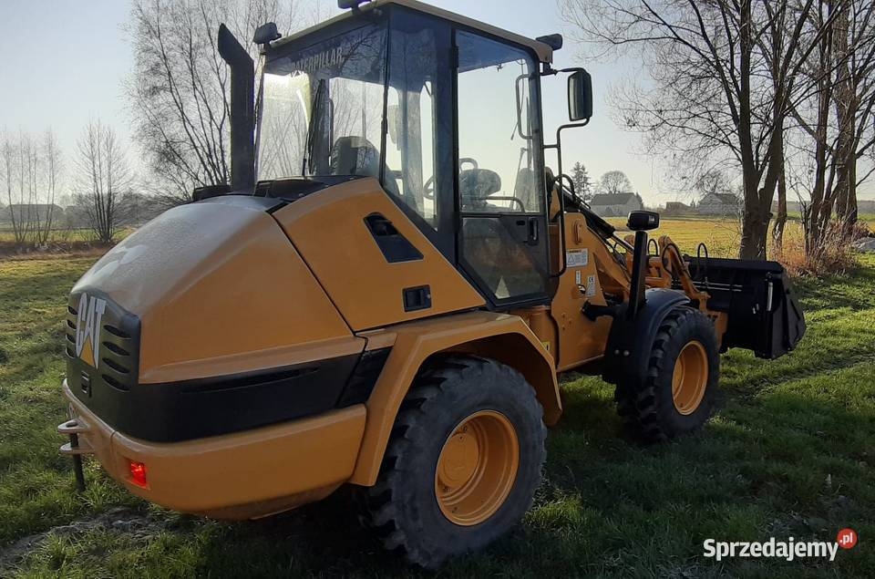 Ładowarka kołowa CAT CATERPILLAR 908 stan bd Pozostałe Zadzim sprzedam