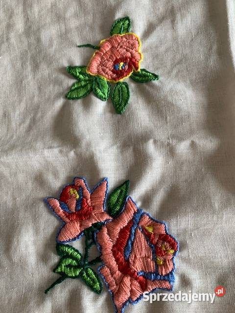 Haft rękodzieło kwiaty kolorowe inicjał A hand Rękodzieło Częstochowa