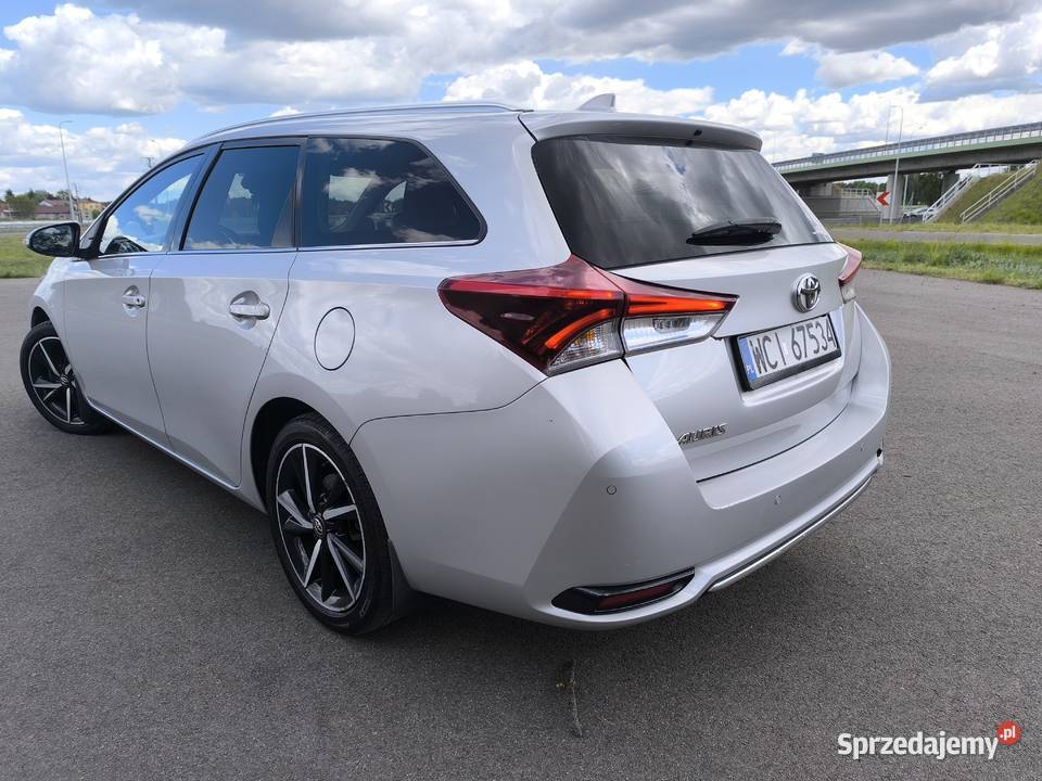 Toyota Auris 2 TS E18 16 132 2017r Dynamic Salon gniazdo AUX Szyjki