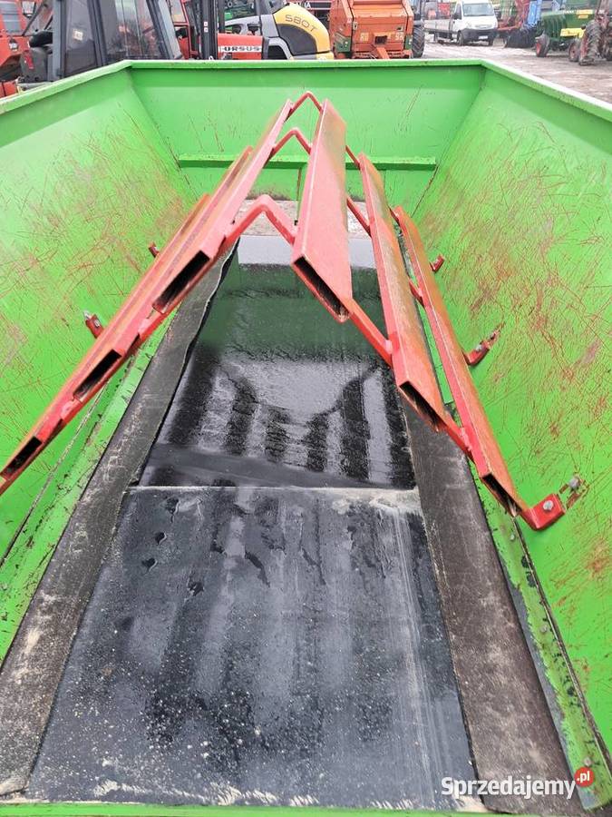 Rozsiewacz do wapna Rcw 3 Piast piaskarka Unia sprzedam