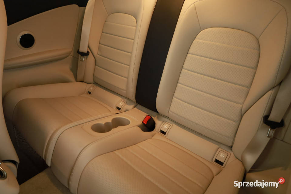 Mercedes C C 200 4MATIC światła LED