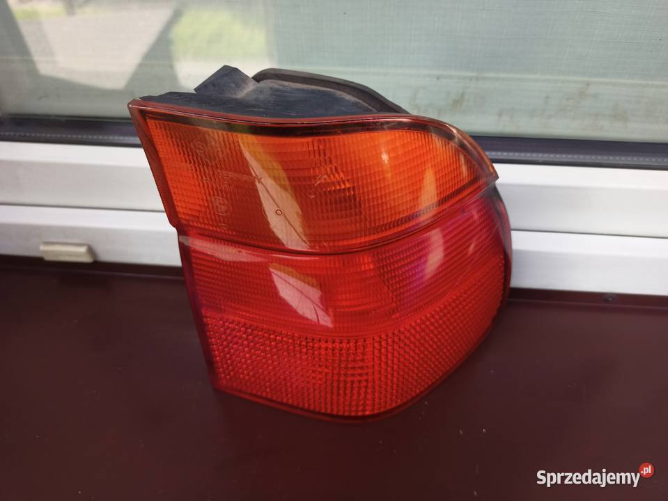 BMW E39 Touring kombi lampa tył tylna lewa osobowe łódzkie