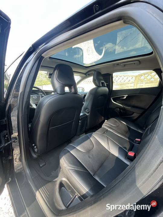 Sprzedam Volvo v40 summum Malutkie