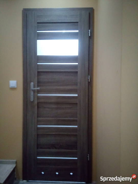Drzwi pokojowe na wymiar Kamuflaż futryn Nowe Drzwi i okna Łódź