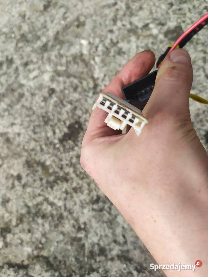 Wiązka haka 13 pin toyota Avensis