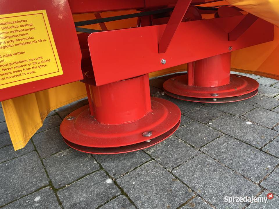 Traktor Yanmar 14D z nową kosiarką rotacyjną Rytwiany