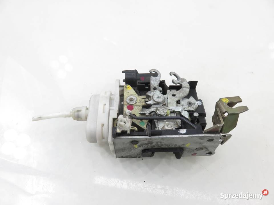 ZAMEK LEWY PRZEDNI AUDI A4 8D2 B5 8D1837015F