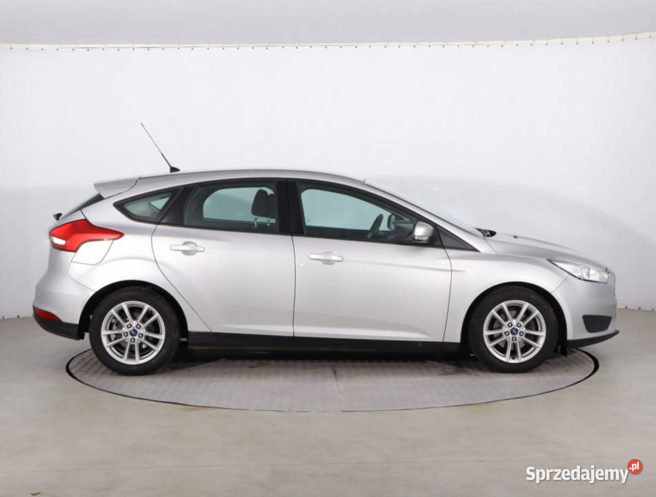 Ford Focus 10 EcoBoost bluetooth
