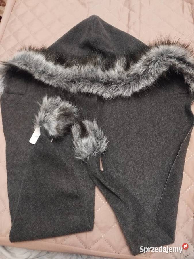 Czapka z szalikiem damska z futerkiem Nowa z mazowieckie Warszawa