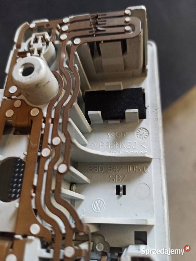 Lampka podsufitki kabiny Vw Golf IV Bora Leon podkarpackie Dębica sprzedam