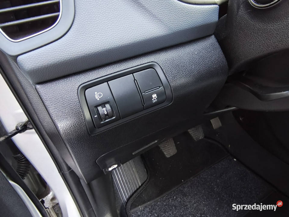 Hyundai i20 12 16V MPi bezwypadkowy Nawigacja czujnik parkowania Zgierz