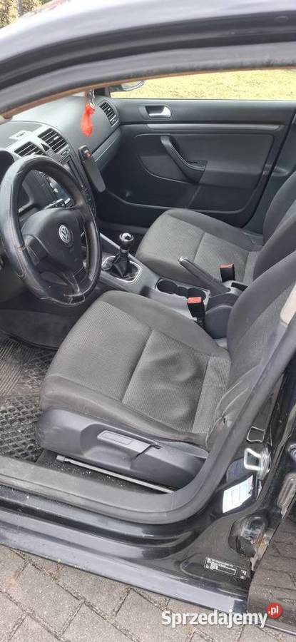 Volkswagen Jetta 2006r 19 tdi 105 koni Jetta Zbójno