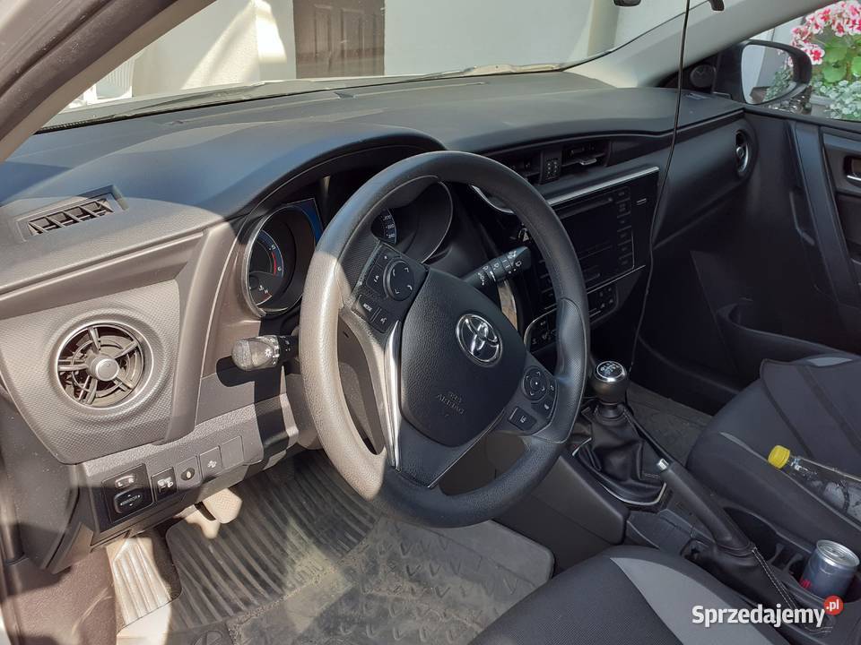 Toyota Auris kombi 14 d4d 2018r 4/5 Pabianice sprzedam