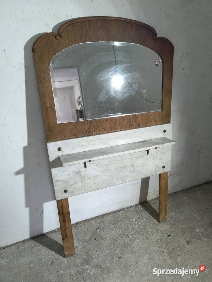 Stare lustro komody