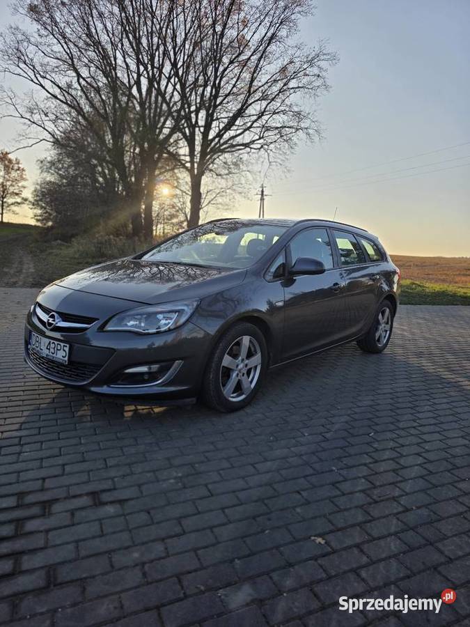 Opel Astra J 17 CDTi 139 przebiegu Lubin