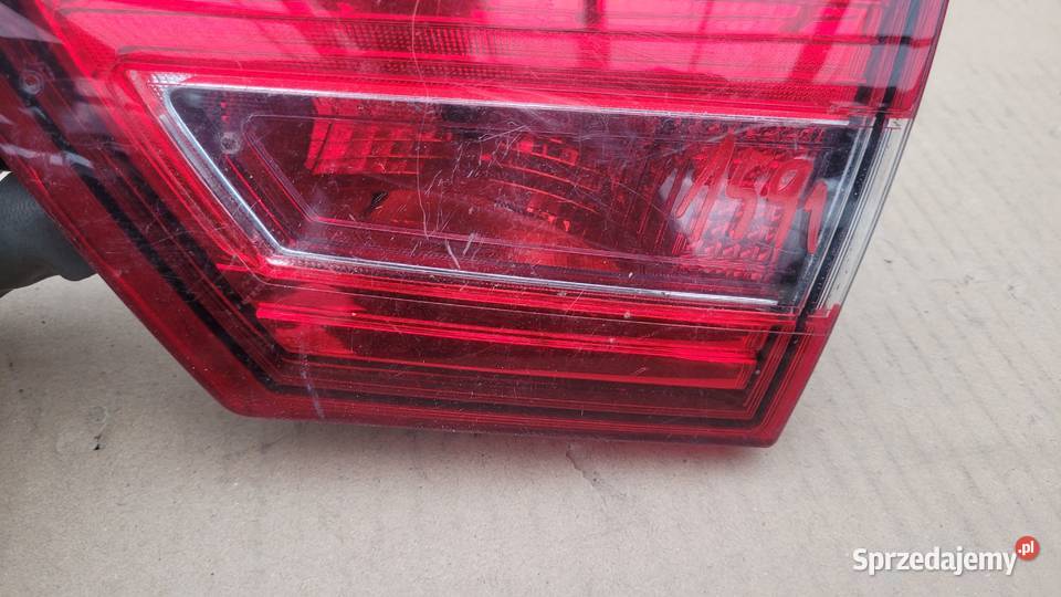 RENAULT CLIO 4 IV LAMPA PRAWY TYŁ W KLAPĘ UK śląskie