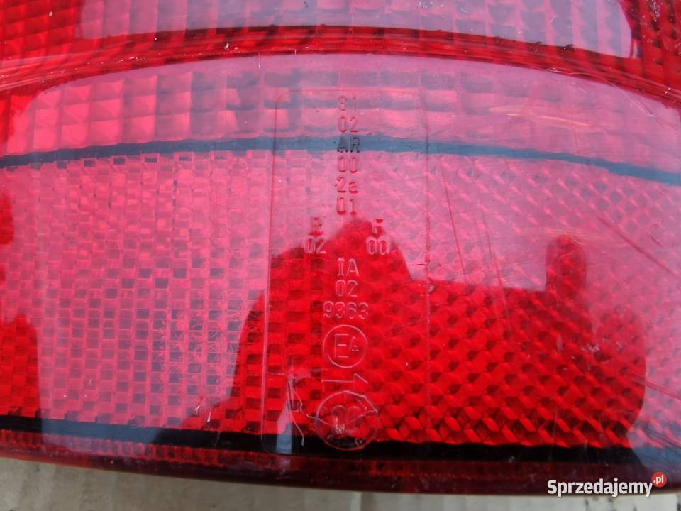 Lampa tył tylnia rh prawa MercedesBenz ML w163
