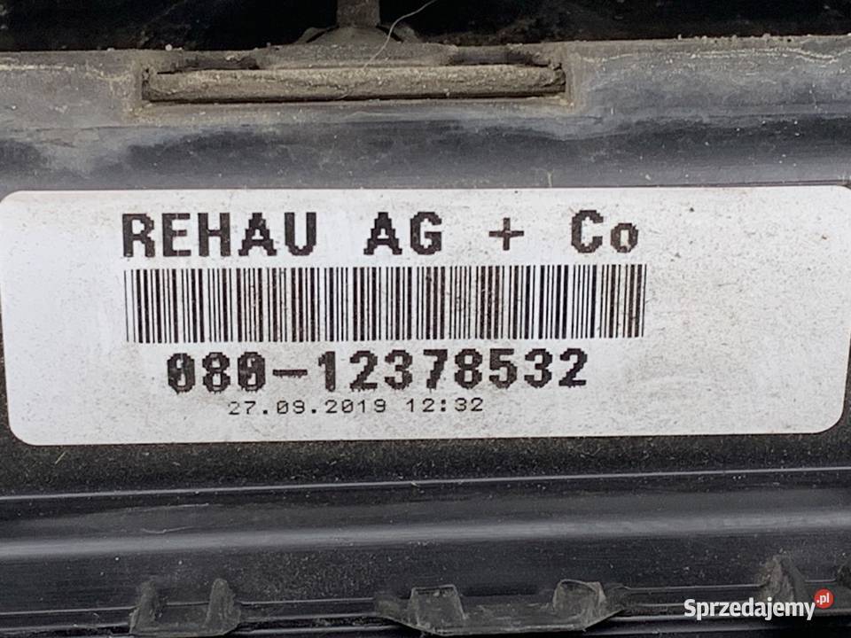 LISTWA PROGOWA PRAWY MERCEDES GLC SUV OSŁONA