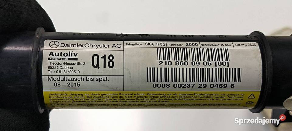 KURTYNA PRAWA MERCEDES W210 2108600905