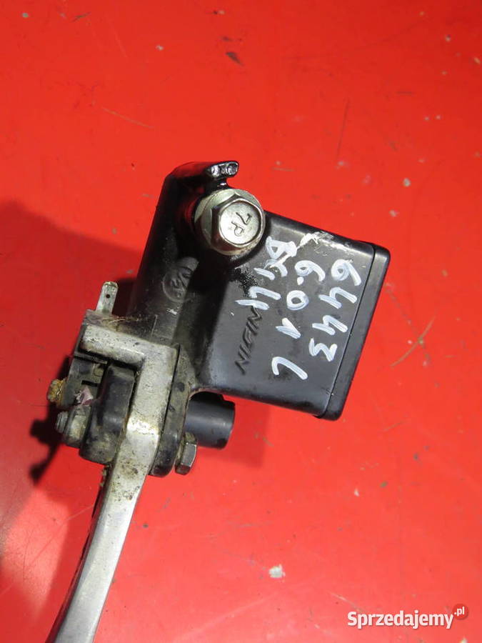 SUZUKI BURGMAN 400 pompa hamulca hamulcowa lewa