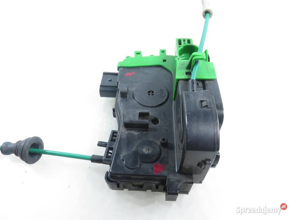 ZAMEK LEWY PRZEDNI HYUNDAI i40 813103Z000 osobowe